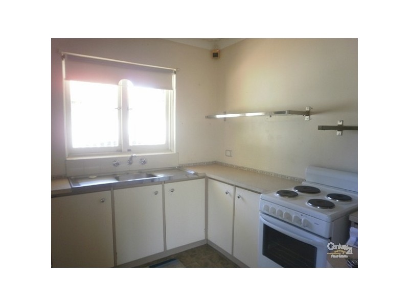 32 Sussex Road, Forrestfield WA 6058