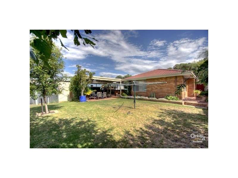 33 AMETHYST PLACE, Maida Vale WA 6057