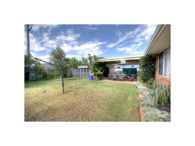 33 AMETHYST PLACE, Maida Vale WA 6057