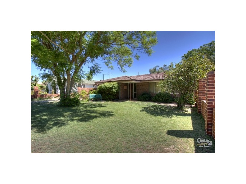 44 Magnolia Way, Forrestfield WA 6058