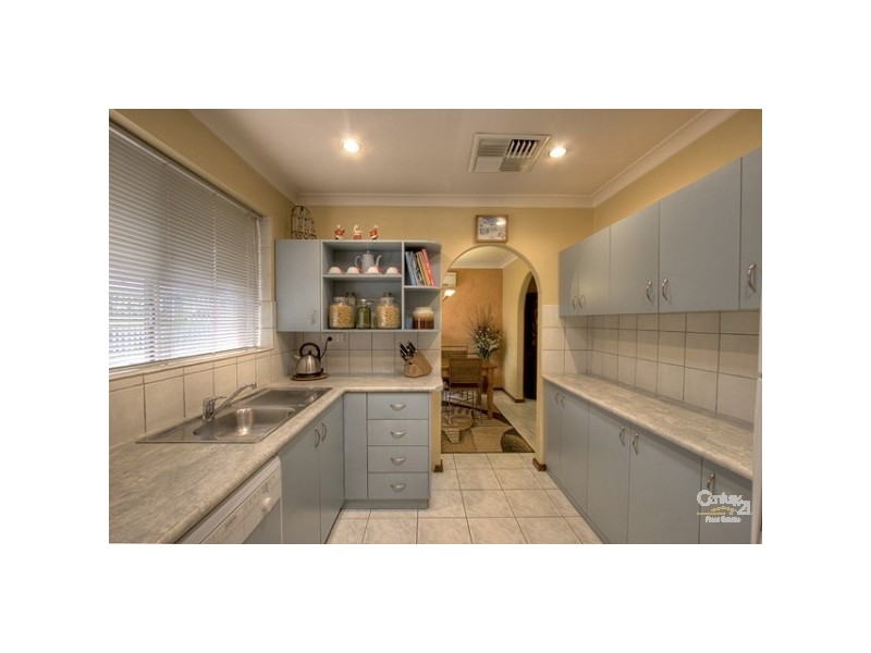 44 Magnolia Way, Forrestfield WA 6058