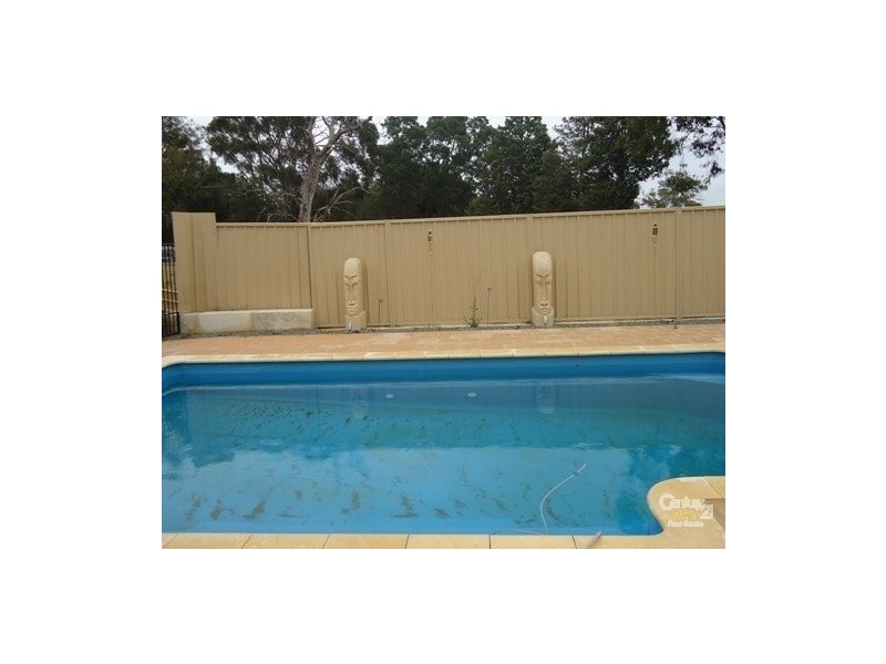 17 Azalea Gardens, Forrestfield WA 6058