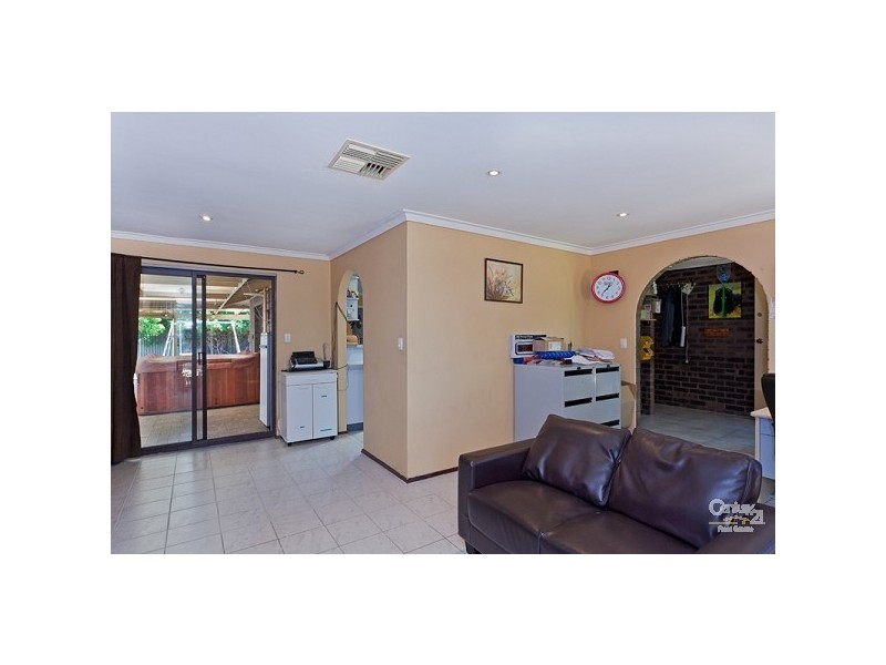 4 Bougainvillea Avenue, Forrestfield WA 6058