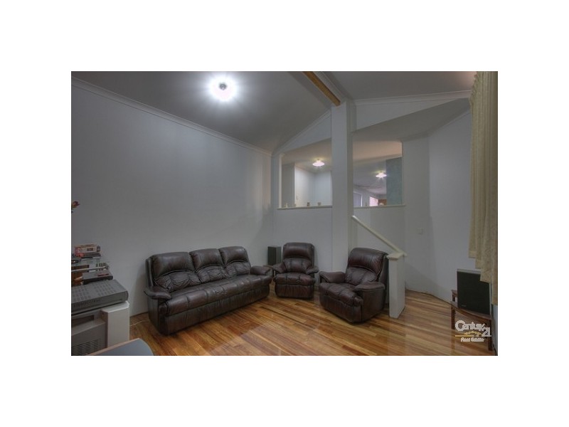 5 Wisteria Court, Forrestfield WA 6058