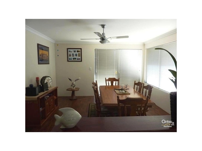 40 Brittain Road, Wattle Grove WA 6107