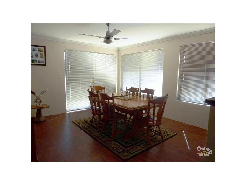 40 Brittain Road, Wattle Grove WA 6107