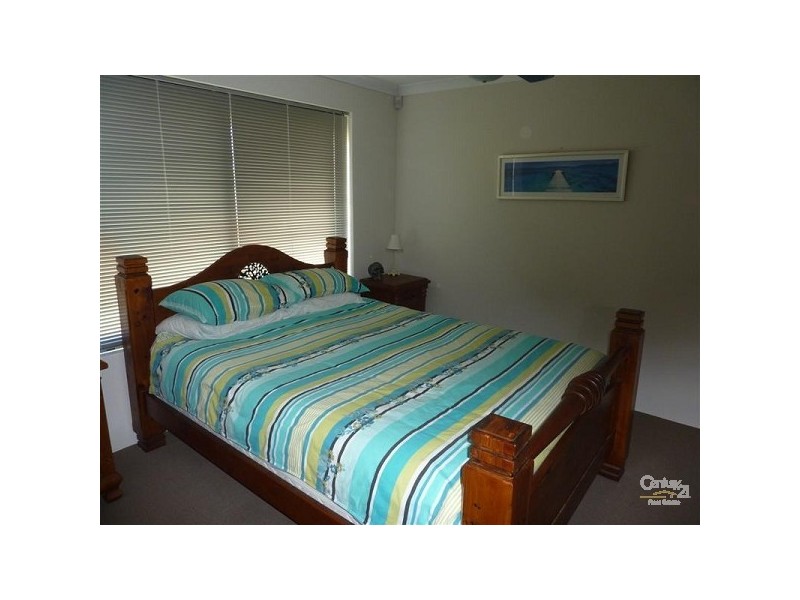 40 Brittain Road, Wattle Grove WA 6107