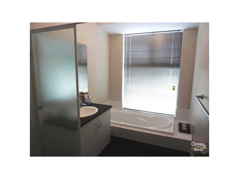 40 Brittain Road, Wattle Grove WA 6107