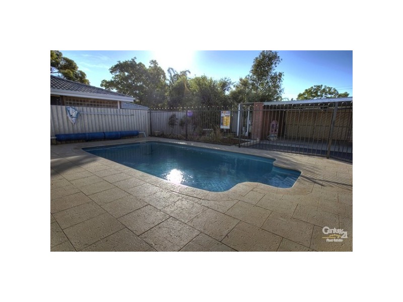 2 Mimosa Street, Forrestfield WA 6058