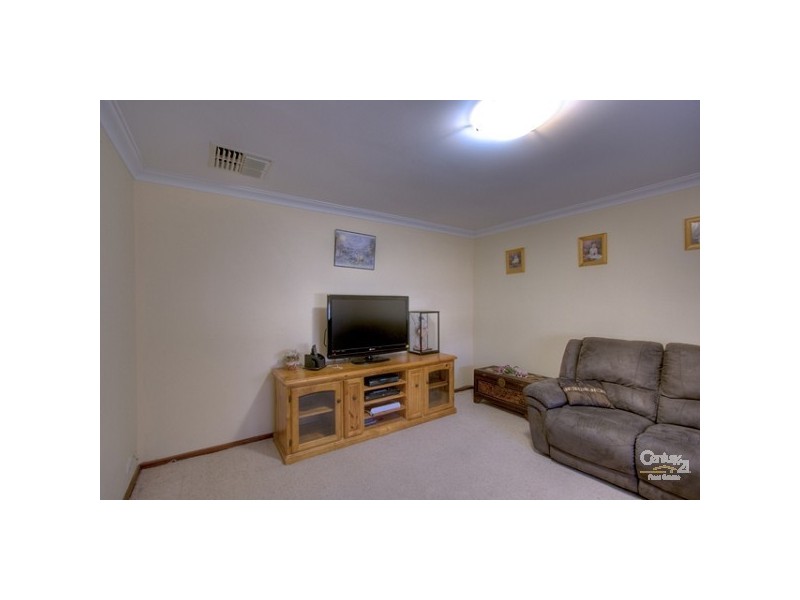 2 Mimosa Street, Forrestfield WA 6058