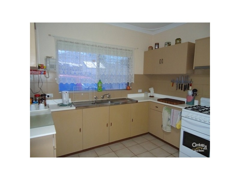 67 Hale Road, Forrestfield WA 6058