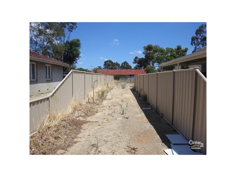 14B Northumberland Road, Forrestfield WA 6058