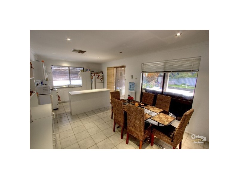 5 Jubilee Road, Forrestfield WA 6058