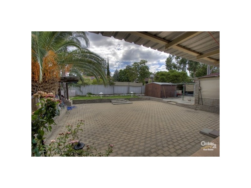 5 Jubilee Road, Forrestfield WA 6058