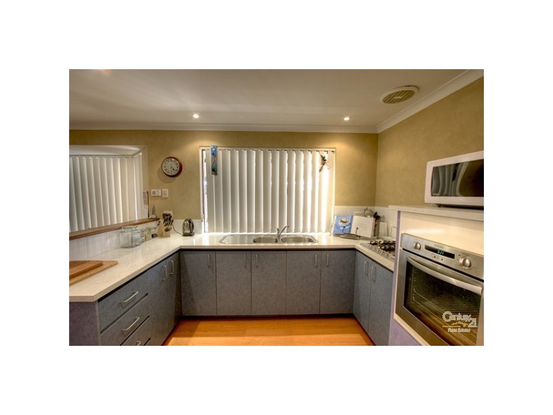 17 Lambertia Crescent, High Wycombe WA 6057