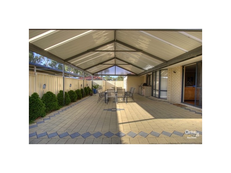 17 Lambertia Crescent, High Wycombe WA 6057