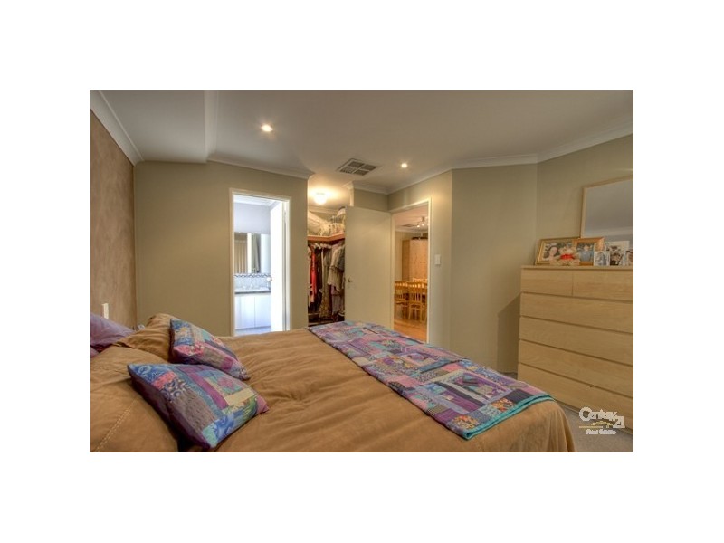 17 Lambertia Crescent, High Wycombe WA 6057