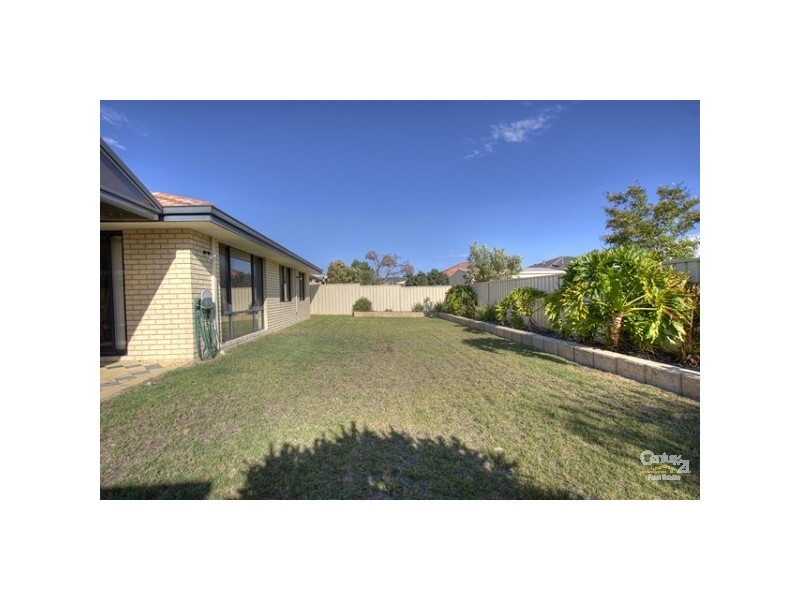 17 Lambertia Crescent, High Wycombe WA 6057