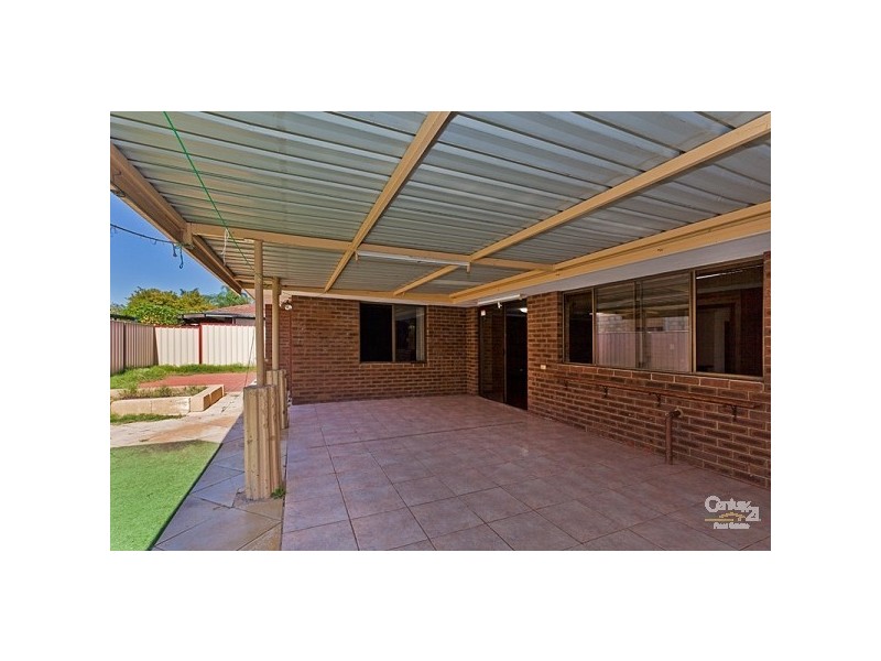24B Spring Road, Thornlie WA 6108
