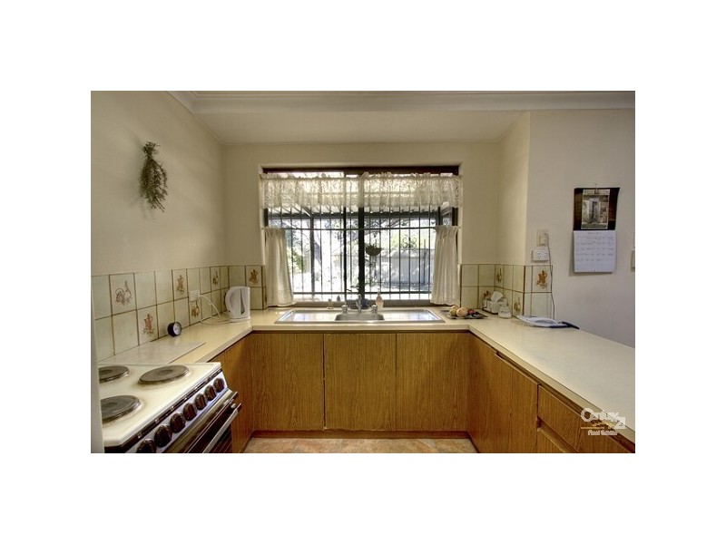 31 Agincourt Drive, Forrestfield WA 6058