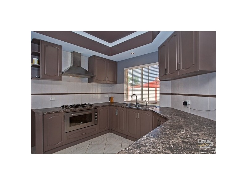 24 Spring Road, Thornlie WA 6108