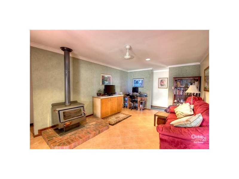 23 Baronet Road, Lesmurdie WA 6076