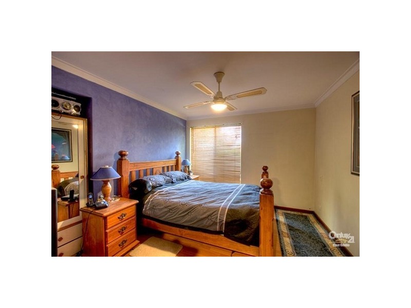 23 Baronet Road, Lesmurdie WA 6076