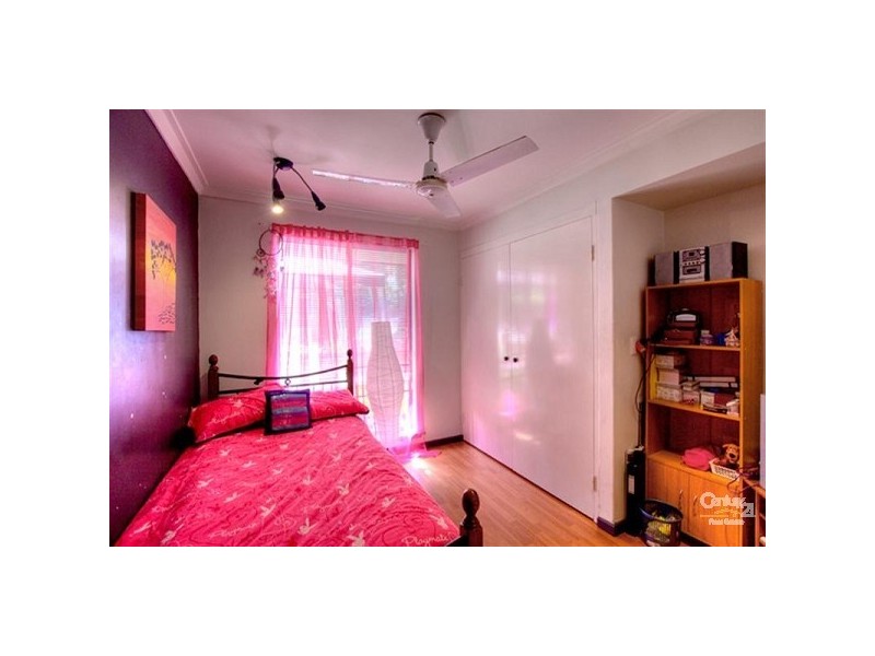 23 Baronet Road, Lesmurdie WA 6076