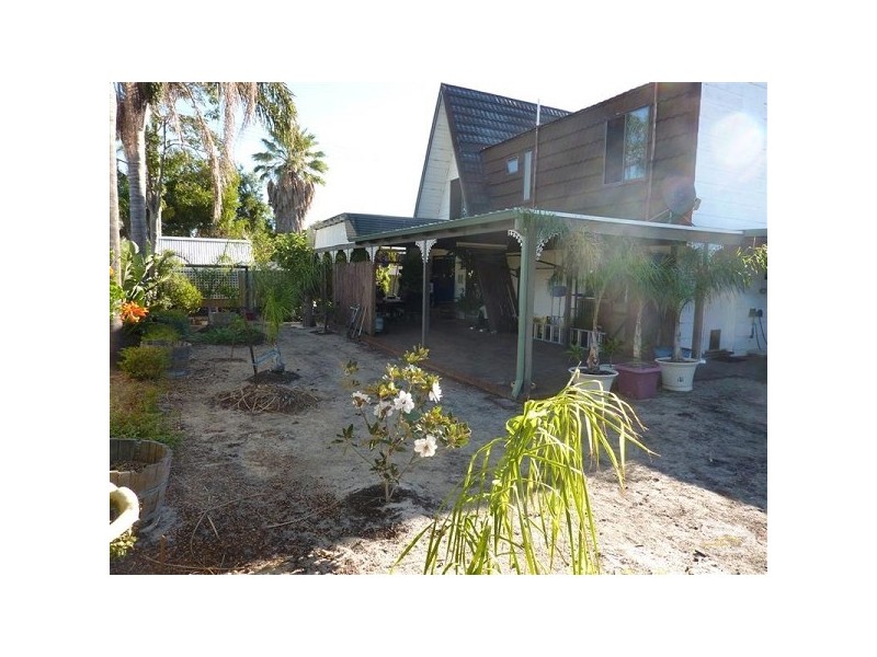 11 Tarata Way, Forrestfield WA 6058