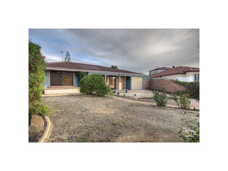 6 Truro Court, Yanchep WA 6035