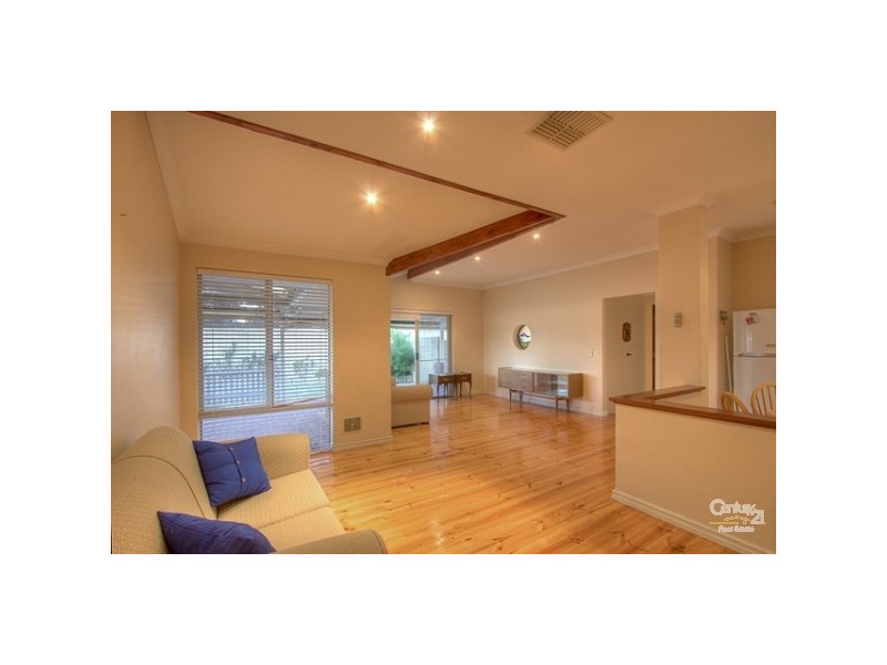 14 Camphora Mews, Helena Valley WA 6056