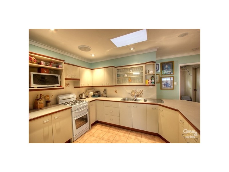 9 Mahonia Way, Forrestfield WA 6058