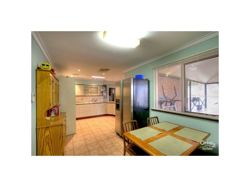 9 Mahonia Way, Forrestfield WA 6058