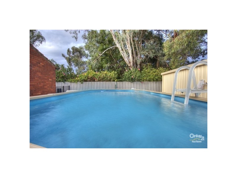 9 Mahonia Way, Forrestfield WA 6058