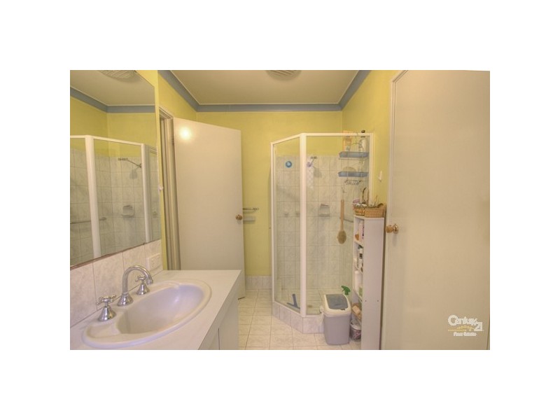 30 Dulverton Close, Stratton WA 6056