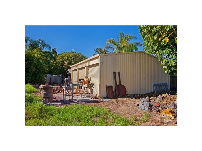 33 Sussex Road, Forrestfield WA 6058