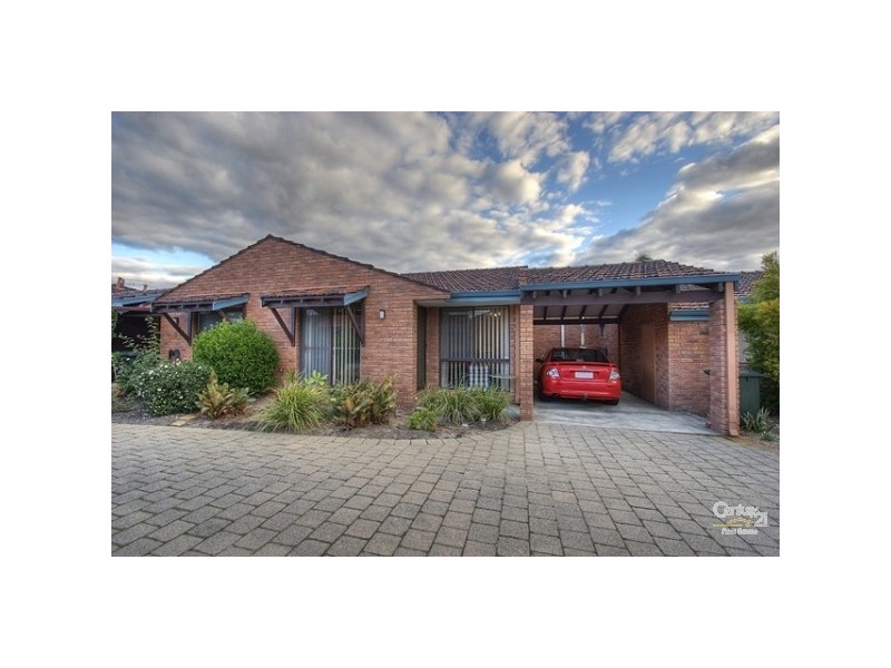 2/24 Morris Drive, Forrestfield WA 6058