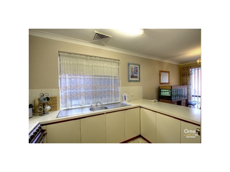 2/24 Morris Drive, Forrestfield WA 6058