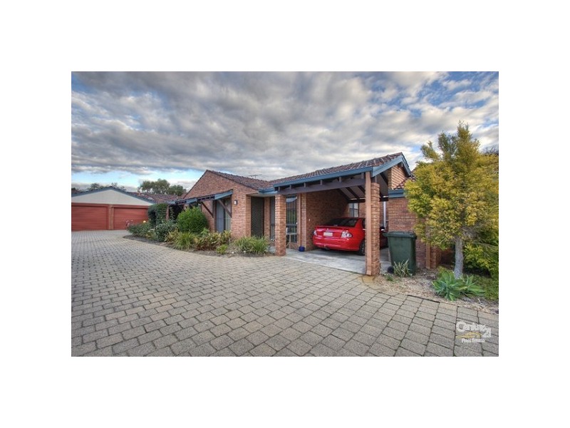 2/24 Morris Drive, Forrestfield WA 6058