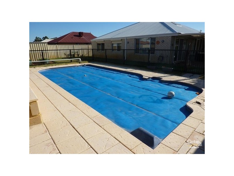 46 Magma Road, Wattle Grove WA 6107