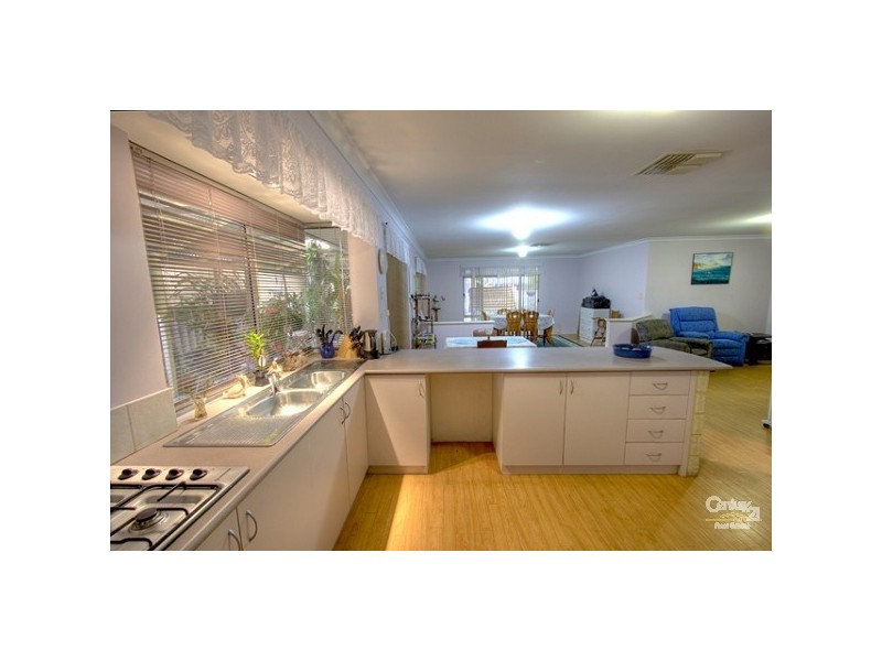 3 Agate Way, Maida Vale WA 6057