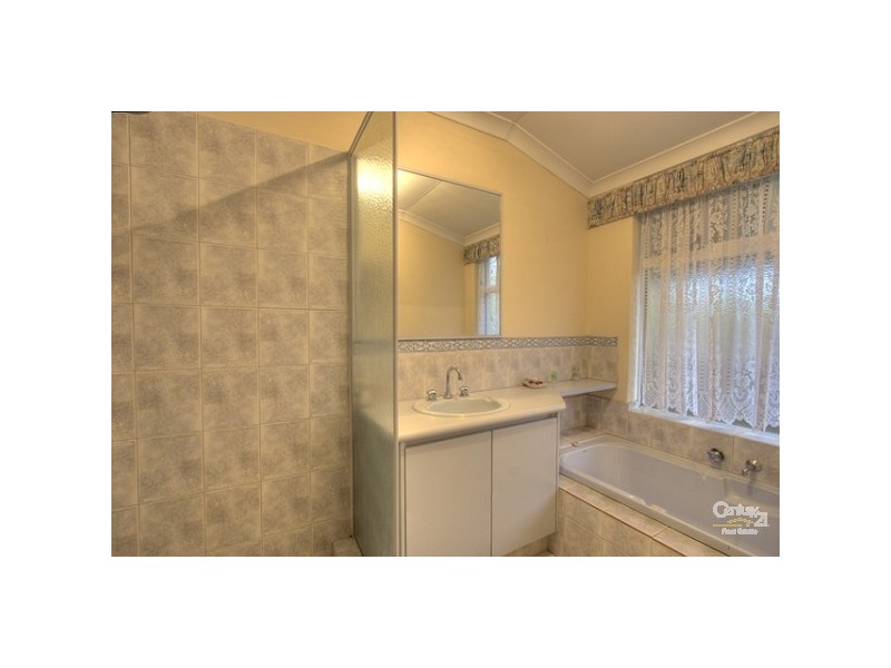 3 Agate Way, Maida Vale WA 6057