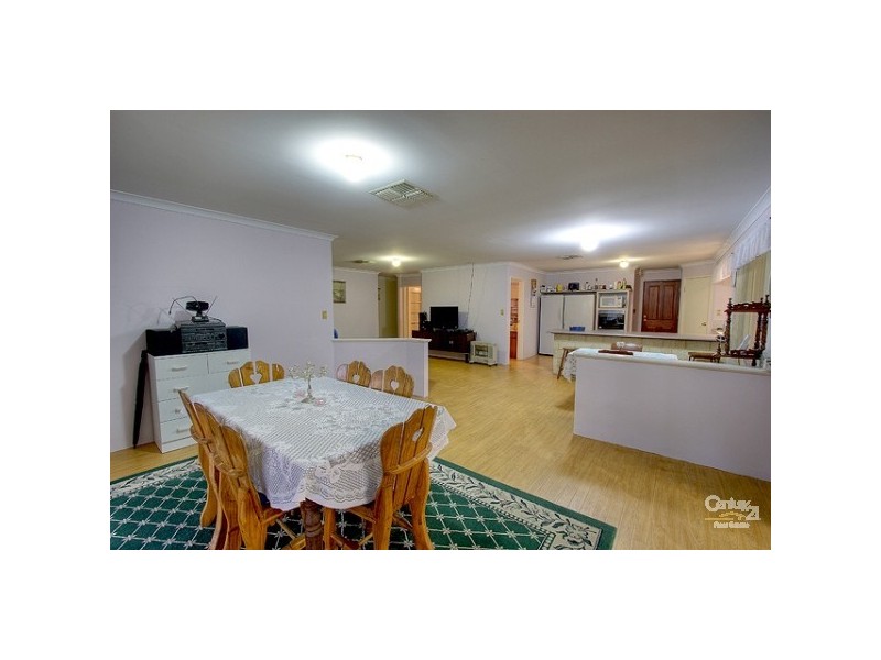 3 Agate Way, Maida Vale WA 6057