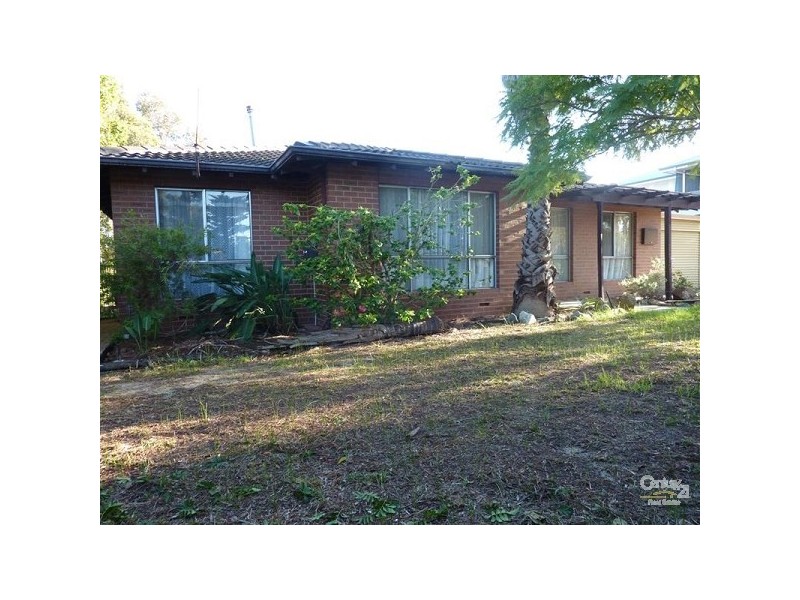 2 Diosma Way, Forrestfield WA 6058