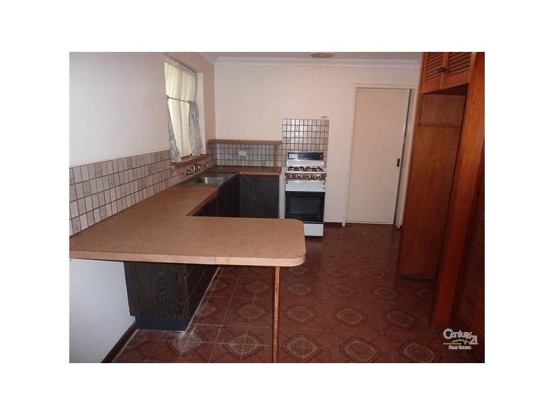 2 Diosma Way, Forrestfield WA 6058