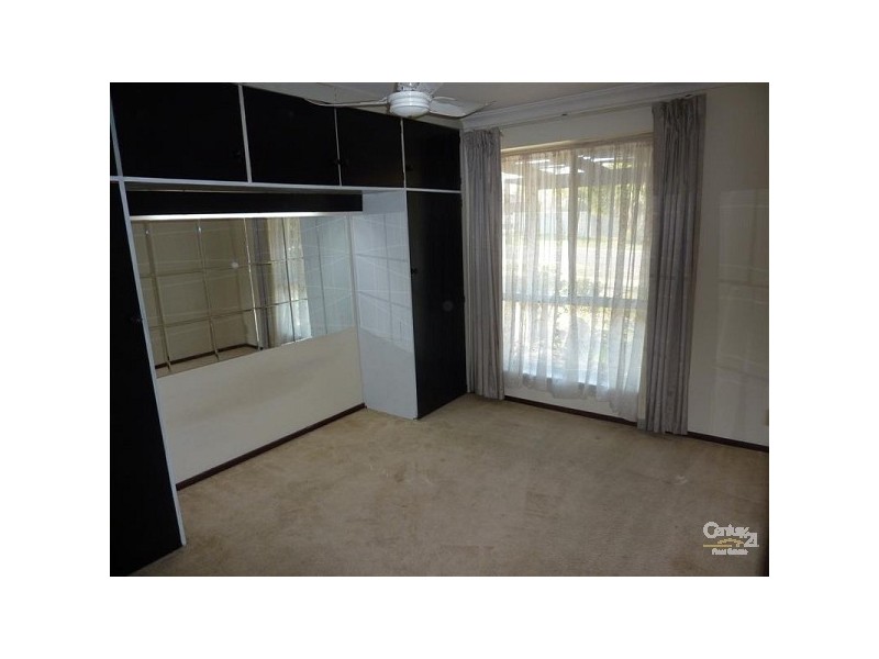 2 Diosma Way, Forrestfield WA 6058