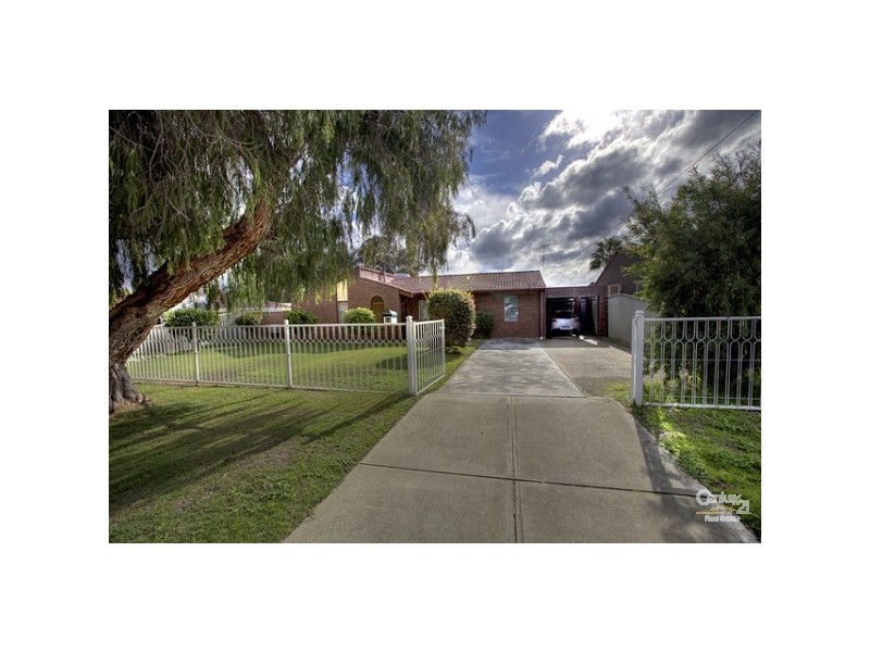 16 Allamanda Way, Forrestfield WA 6058