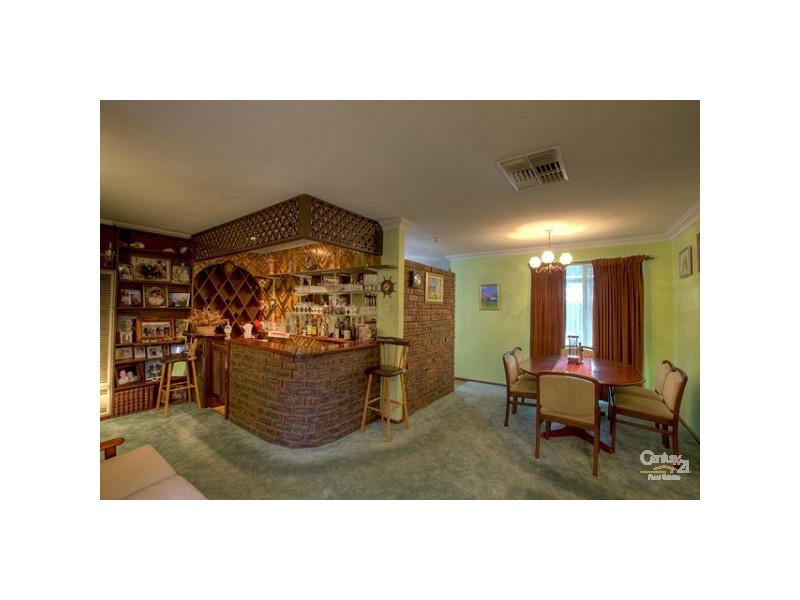 16 Allamanda Way, Forrestfield WA 6058