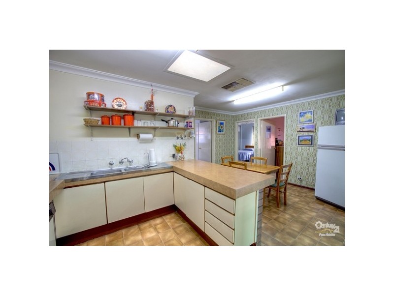 16 Allamanda Way, Forrestfield WA 6058