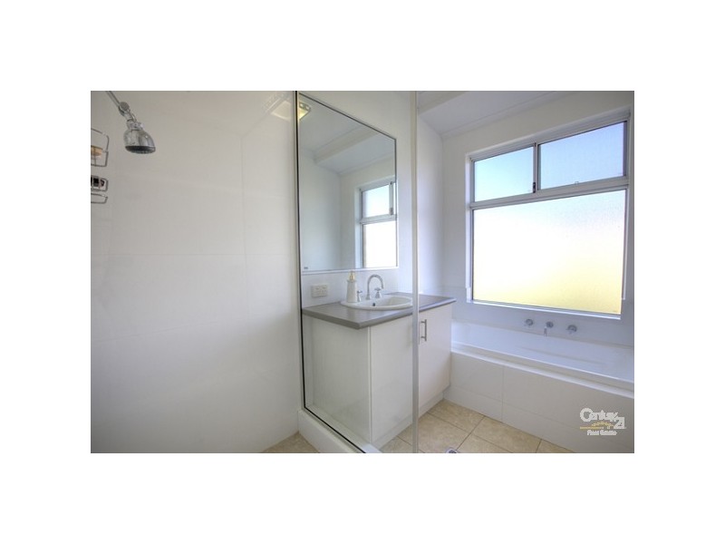 7 Delta Street, Wattle Grove WA 6107